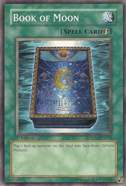 /products/ygo/boo/book-of-moon/structure-deck-spellcasters-command-book-of-moon-244070.jpg