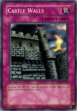 /products/ygo/cas/castle-walls/starter-deck-gx-2006-castle-walls-102370.jpg