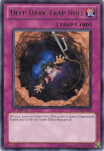 /products/ygo/dee/deep-dark-trap-hole/photon-shockwave-deep-dark-trap-hole-251847.jpg