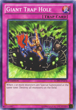 /products/ygo/gia/giant-trap-hole/legendary-collection-4-mega-pack-giant-trap-hole-264673.jpg