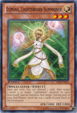 /products/ygo/lum/lumina-lightsworn-summoner/structure-deck-the-realm-of-light-lumina-lightsworn-summoner-267664.jpg