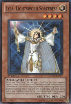 /products/ygo/lyl/lyla-lightsworn-sorceress/structure-deck-dragons-collide-lyla-lightsworn-sorceress-253019.jpg