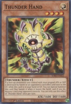 /products/ygo/thu/thunder-hand/structure-deck-beware-of-traptrix-thunder-hand-696618.jpg