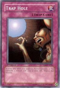 /products/ygo/tra/trap-hole/starter-deck-pegasus-trap-hole-106126.jpg